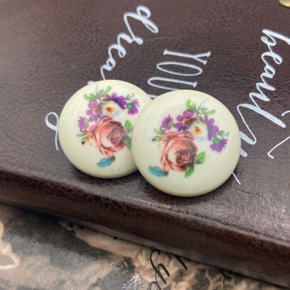 Vintage 1960s Red Blue Rose Floral Print Large West Germany Clip Boho Earrings - Picture 4 of 7